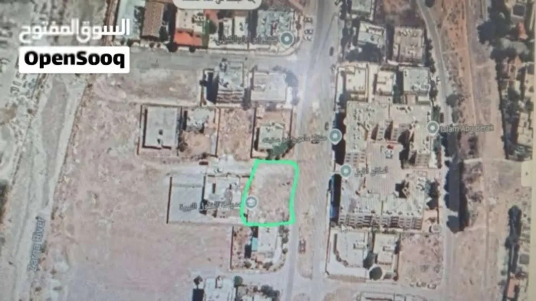 للبيع قطعة أرض خلابة في وادي الحجر