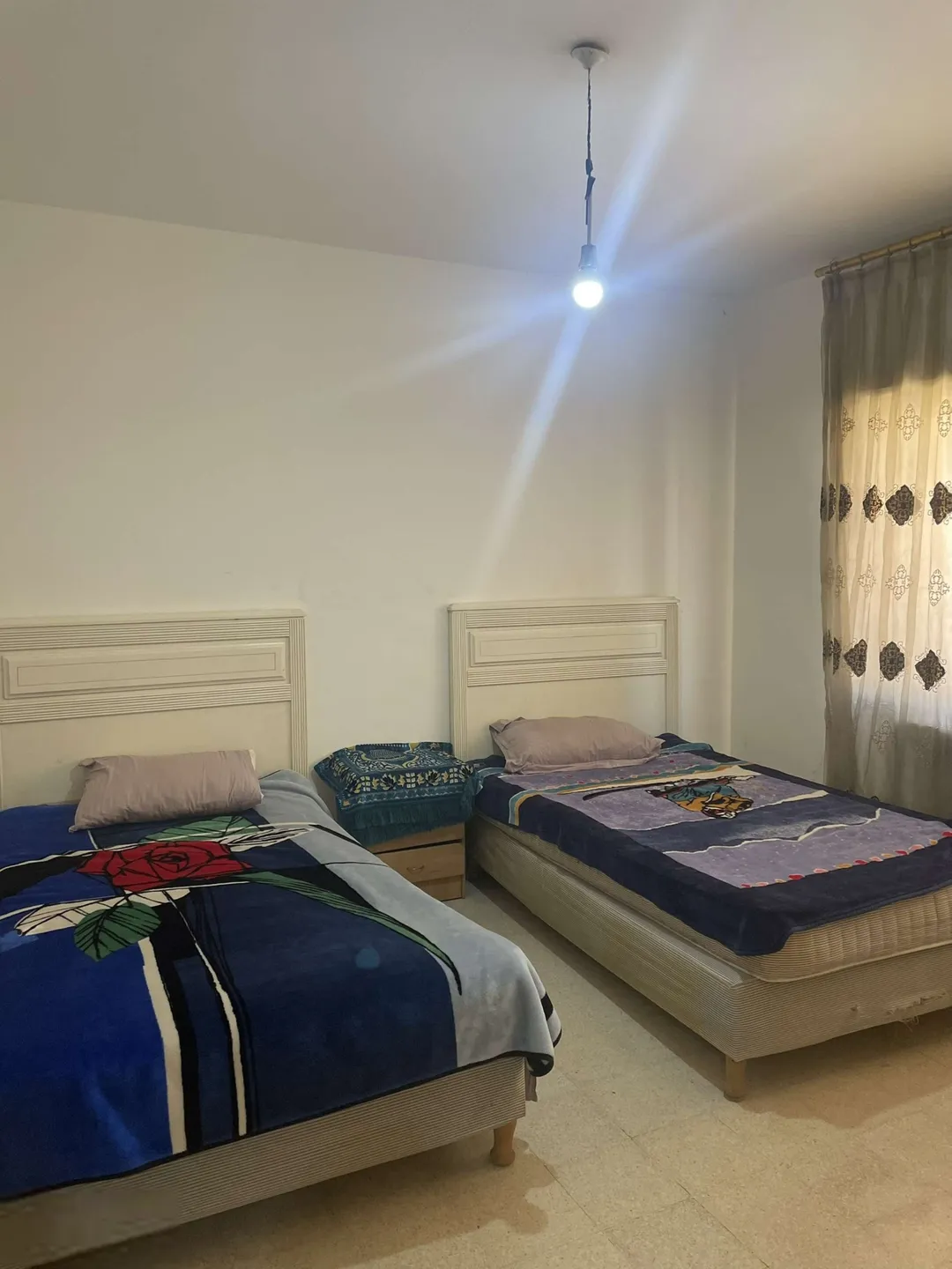 شقة فاخرة مفروشة في قلب ضاحية الرشيد مطلة ساحرة على شارع الجامعة – عمان الاردن | ID 573898
