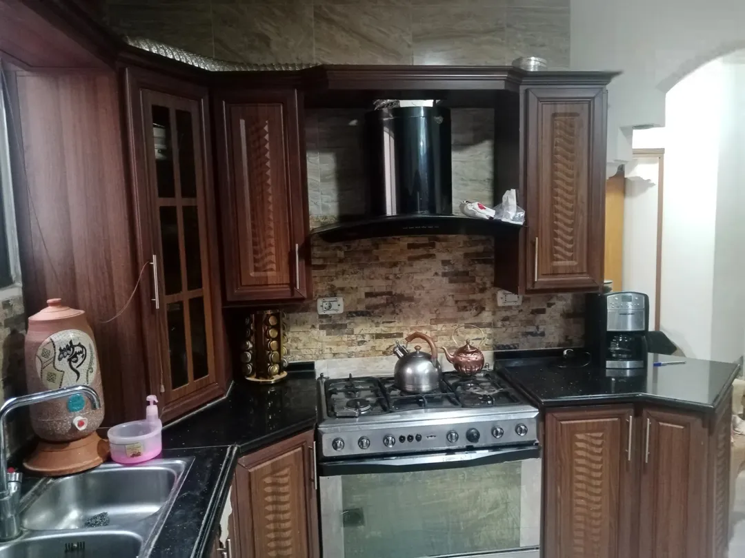 شقة مميزة للبيع في الرصيفة – إسكان طلال
