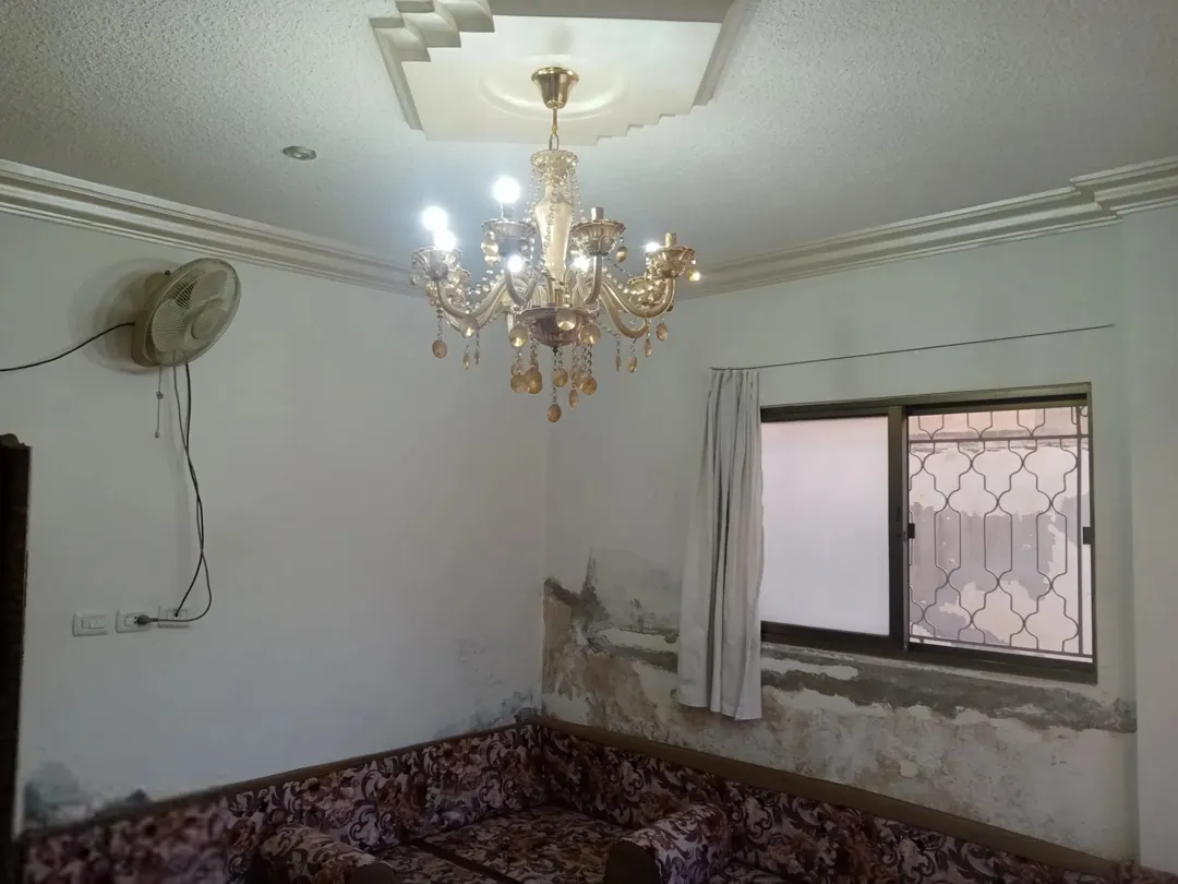 شقة مميزة للبيع في الرصيفة – إسكان طلال