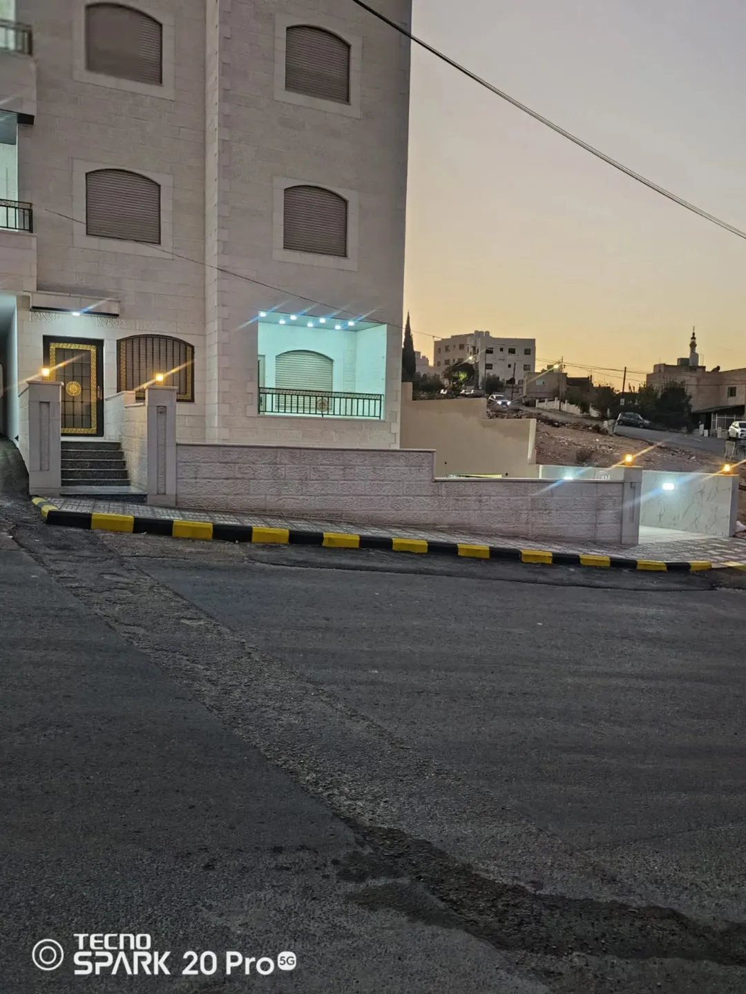 شقة فاخرة بتشطيبات فندقية للبيع طبربور