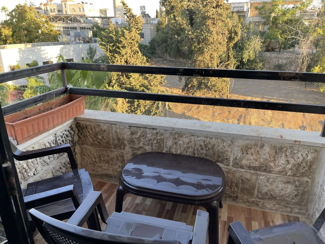 شقة فاخرة مفروشة للإيجار في الشميساني موقع متميز – عمان الاردن | ID 574410