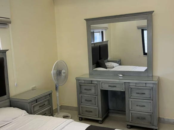 شقة مفروشة فاخرة للإيجار في العبدلي بالقرب من مستشفى الإسلامي – عمان الاردن | ID 575100