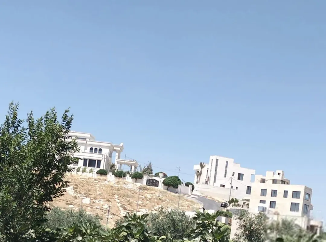 أرض سكنية مميزة للبيع في السلط – أبو الهركاب