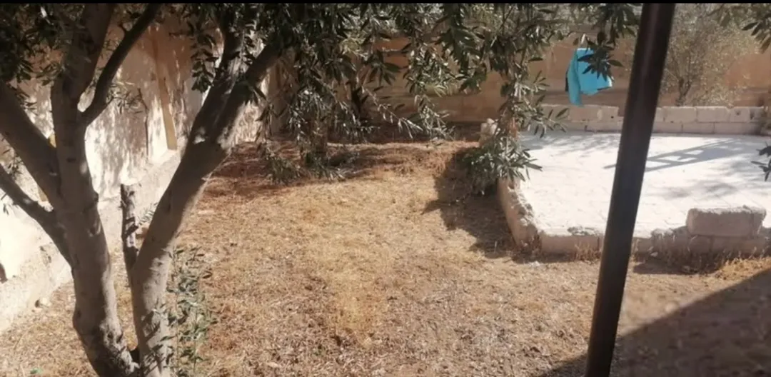 بيت مستقل للبيع في الهاشمية – الزرقاء