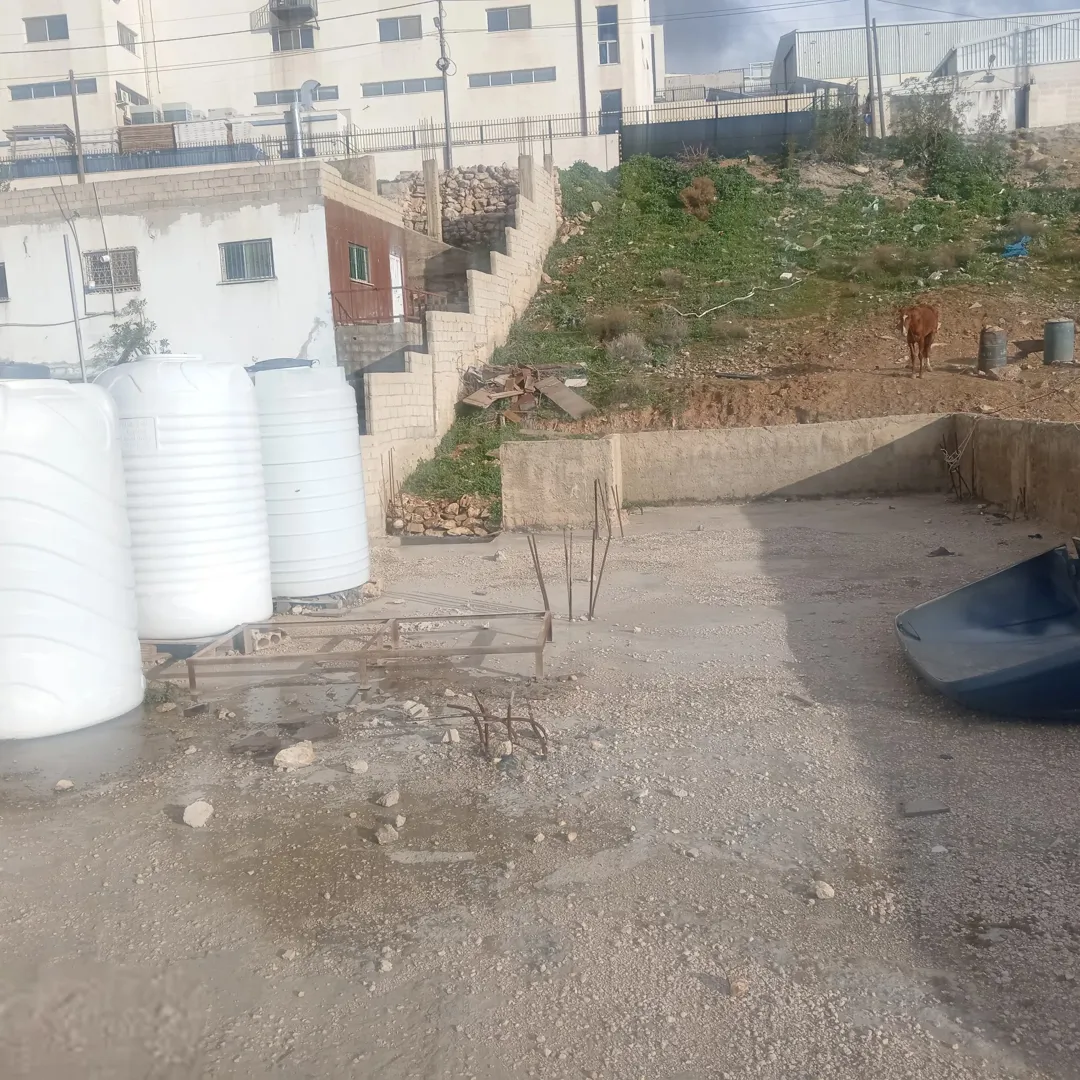 دار طابقين للبيع