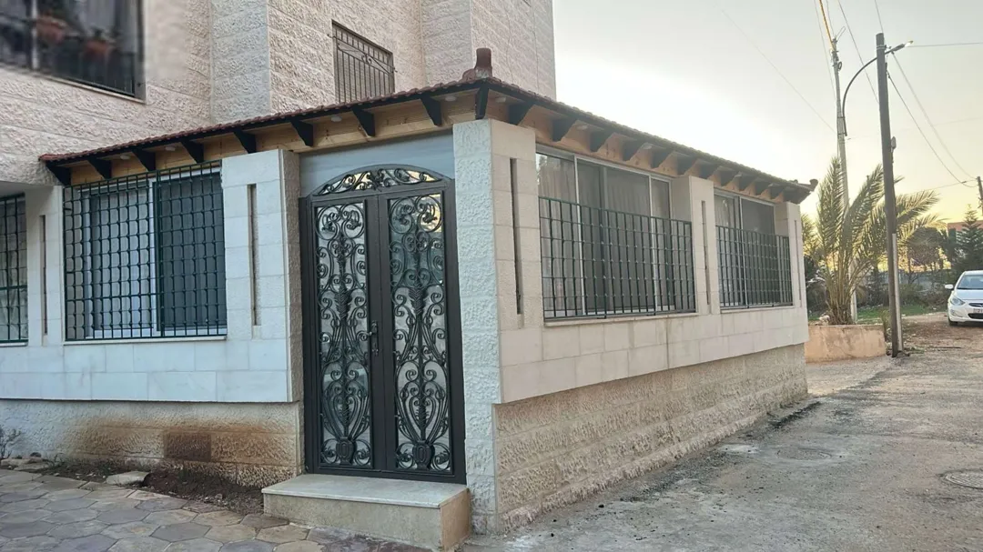 شقة أرضية مفروشة فاخرة في موقع متميز – عمان الاردن | ID 609282