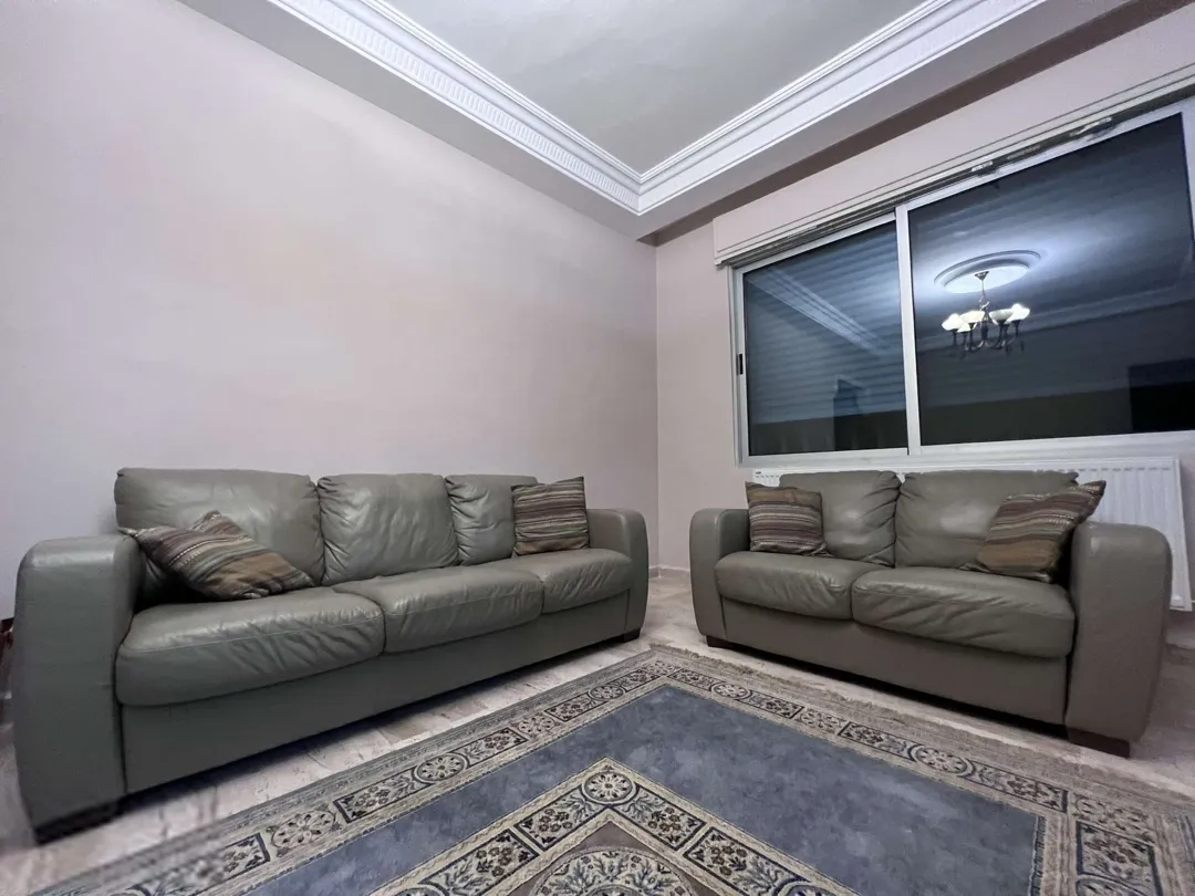 شقة فاخرة مفروشة للإيجار في ضاحية الرشيد موقع متميز – عمان الاردن | ID 575902