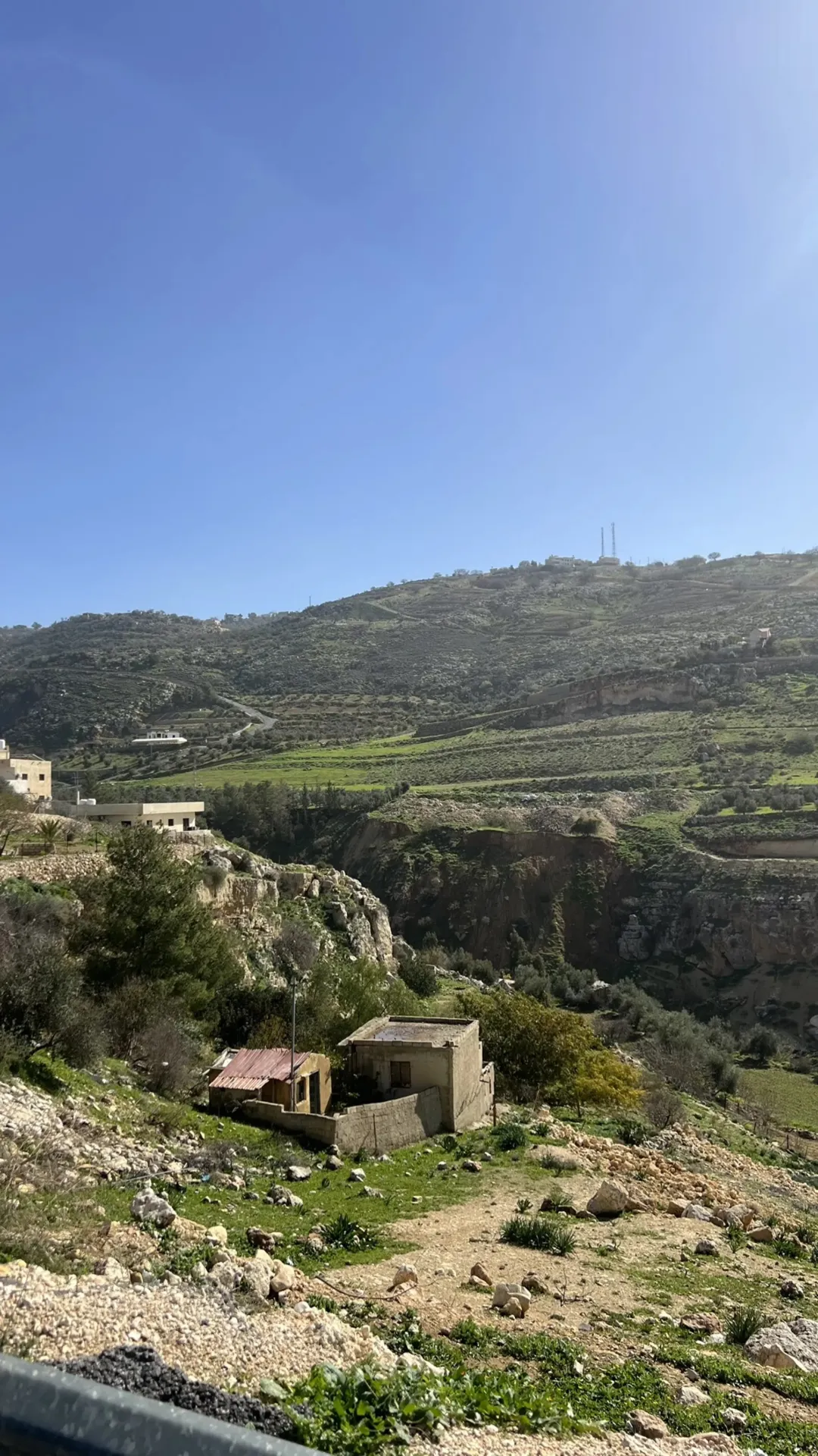 ارض للبيع غرب عمان عراق الأمير فرصة استثمارية وسكنية مميزة