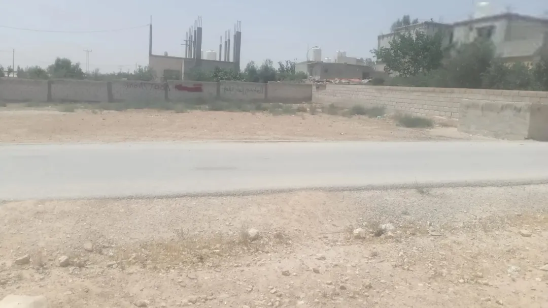 قطعة ارض بالظليل شارع 30
