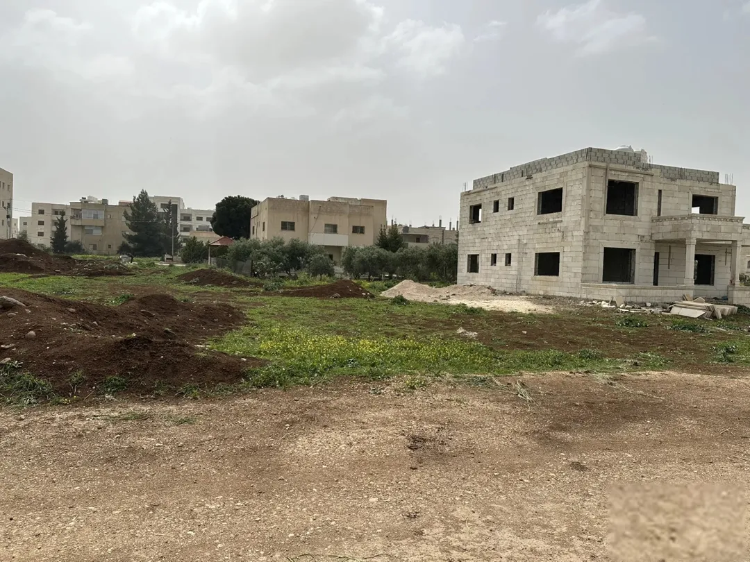 قطعة أرض مميزة بمساحة 630 مترًا مربعًا للبيع في قلب حي السنبلة الشرقي