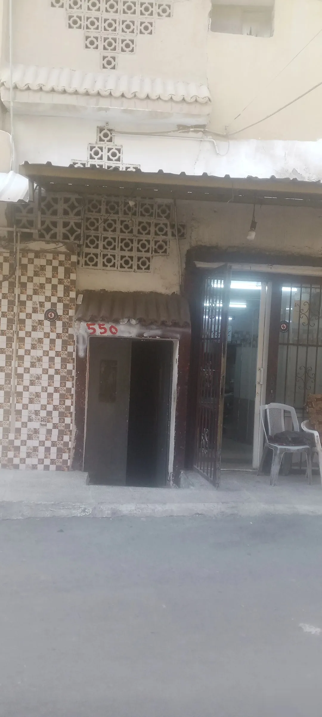 عمارة كاملة للبيع في مخيم النصر