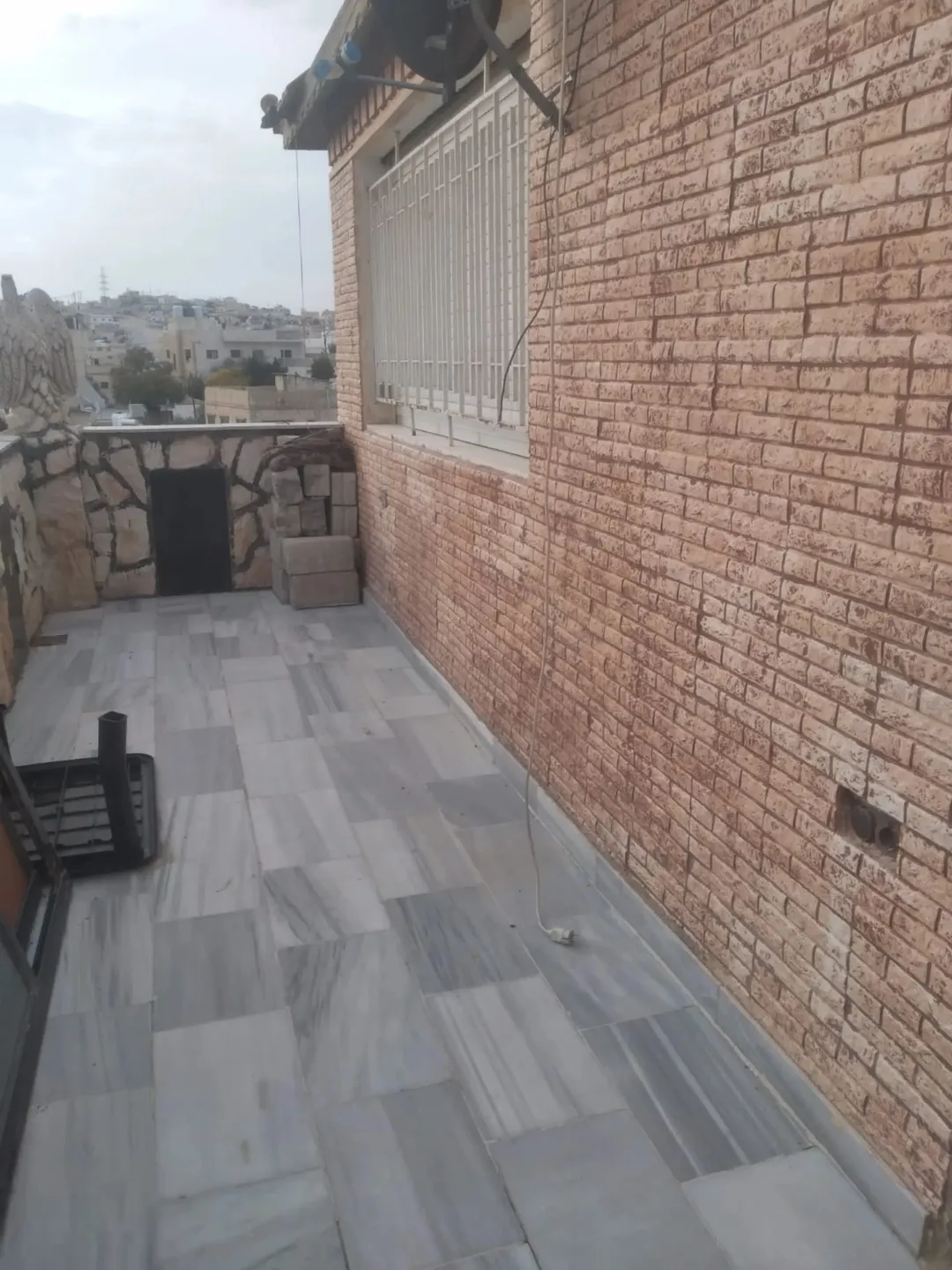 عمارة فاخرة 3 مداخل كراج يتسع ل 3 سيارات وتصميم فريد في بلباب