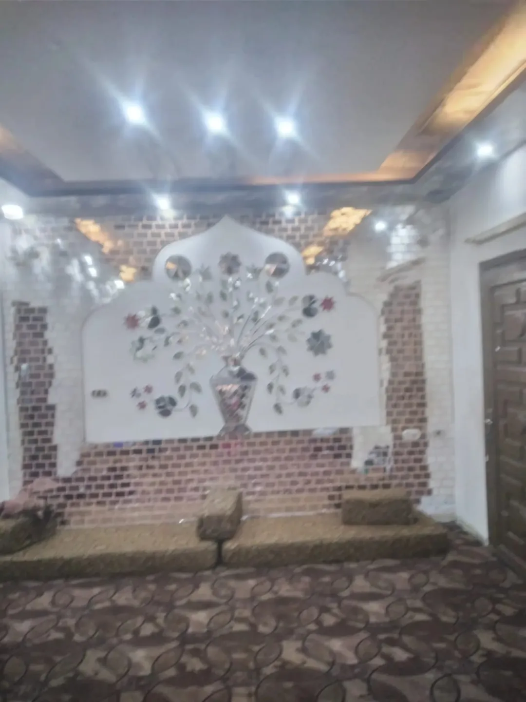 عمارة فاخرة 3 مداخل كراج يتسع ل 3 سيارات وتصميم فريد في بلباب