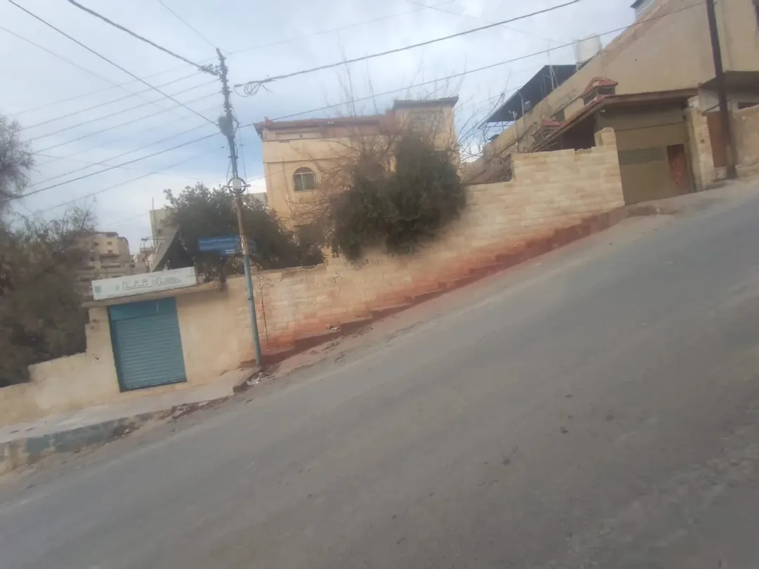 عمارة فاخرة 3 مداخل كراج يتسع ل 3 سيارات وتصميم فريد في بلباب