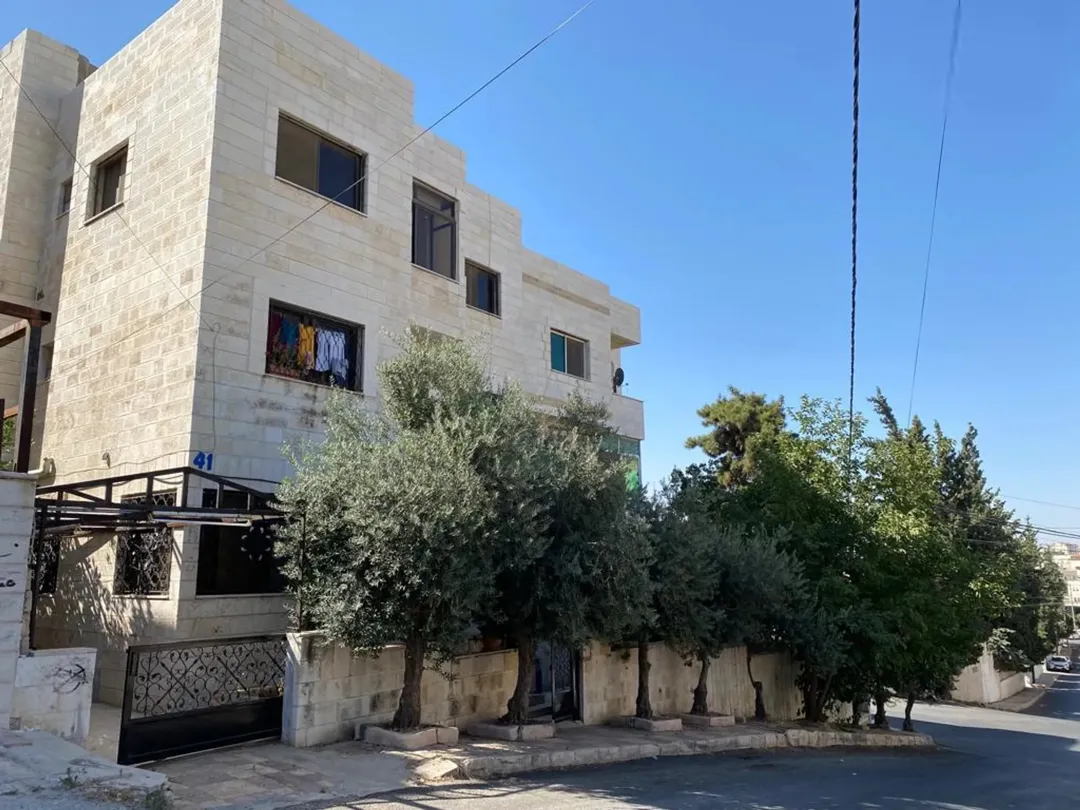 عمارتين للبيع بسعر حرق