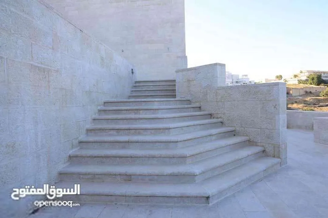فيلا فاخرة طابق أرضي مع تسوية مميزة