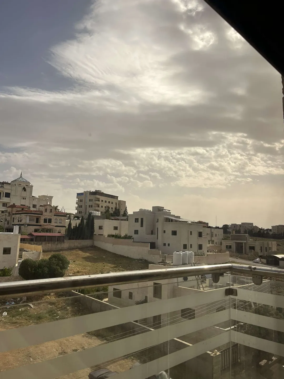 شقة فندقية فاخرة للإيجار في أم زويتينه الجبيهة راحة وأناقة في قلب عمّان – عمان الاردن | ID 578513