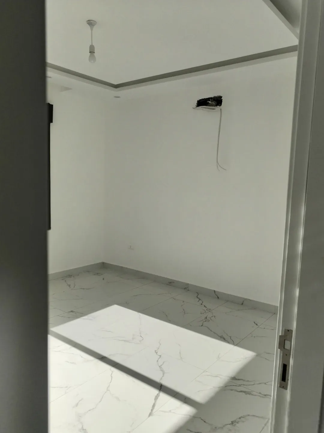 شقق للبيع في عمان مساحات متنوعة مع أرض قابلة للبدل