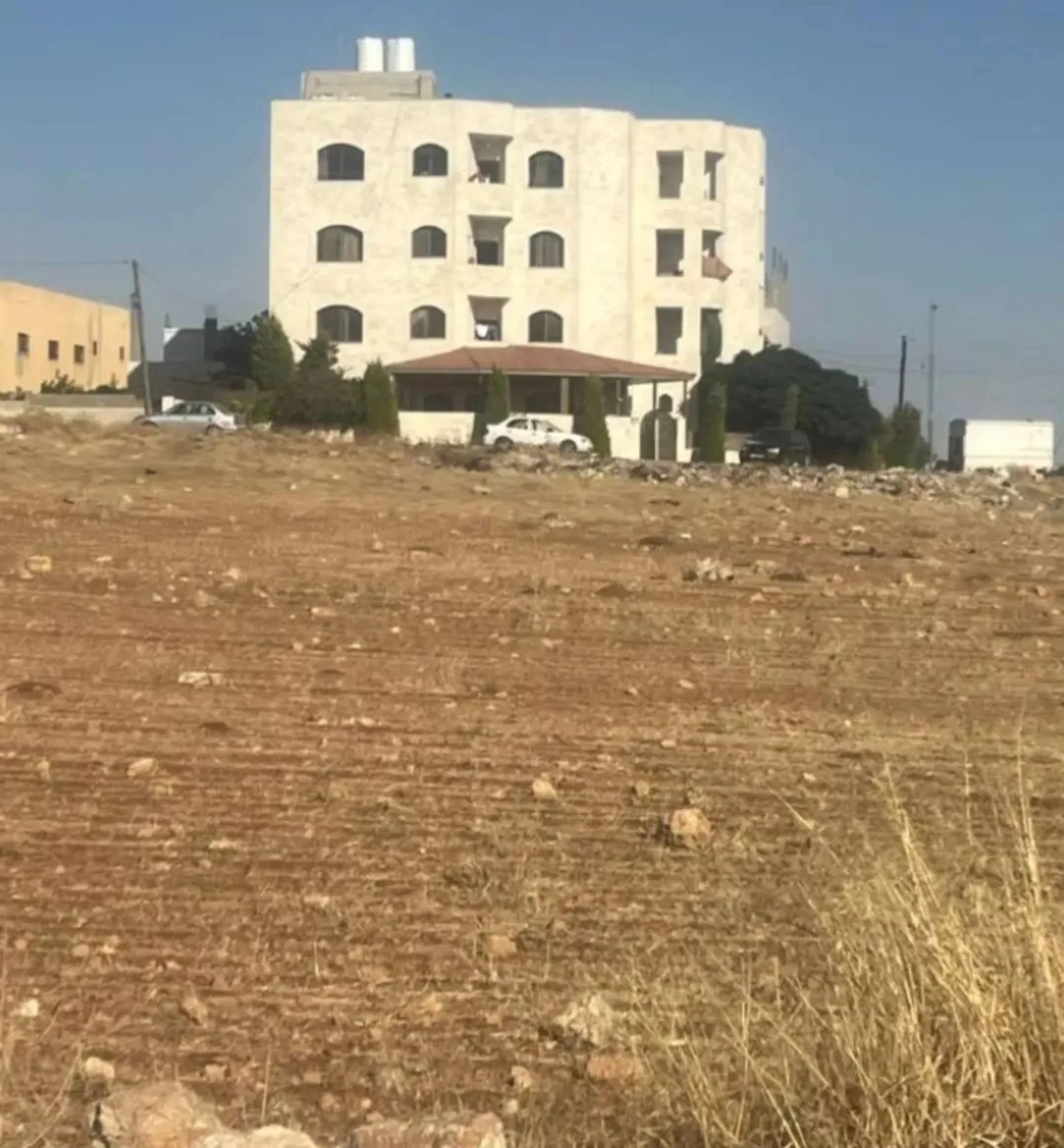 عمارة فاخرة للبيع