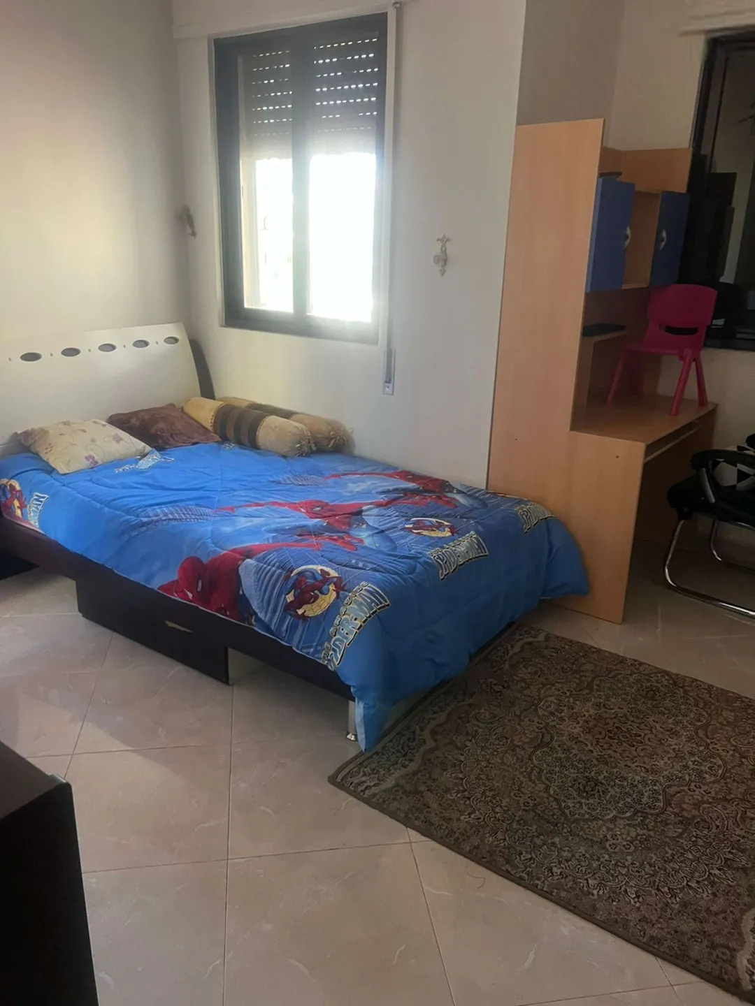 شقة طابقية فاخرة للإيجار في الرابية 4 غرف نوم – عمان الاردن | ID 578724