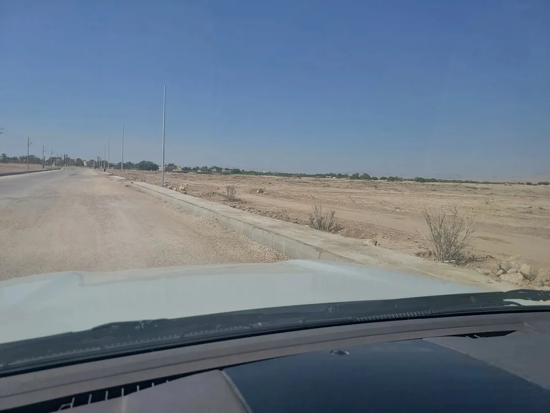 أرض سكنية مميزة للبيع في سويمة – البحر الميت