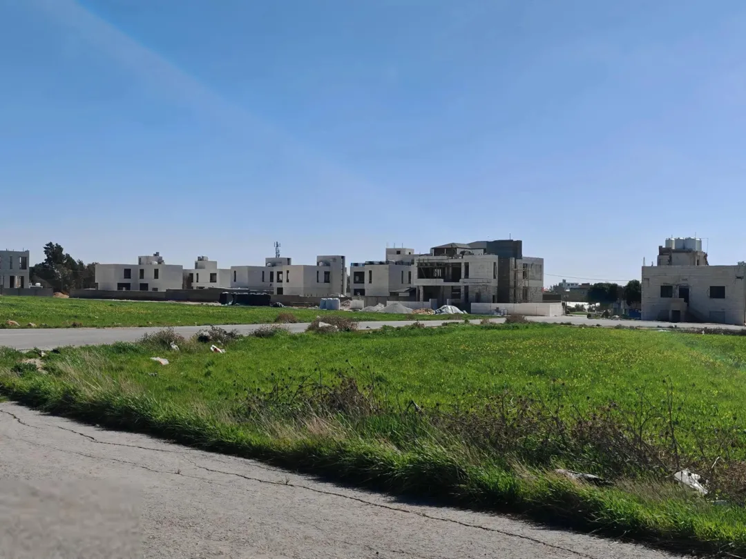 قطع أراضي في مشروع جيران الشهد منطقة فلل وحوض الخمان الجنوبي