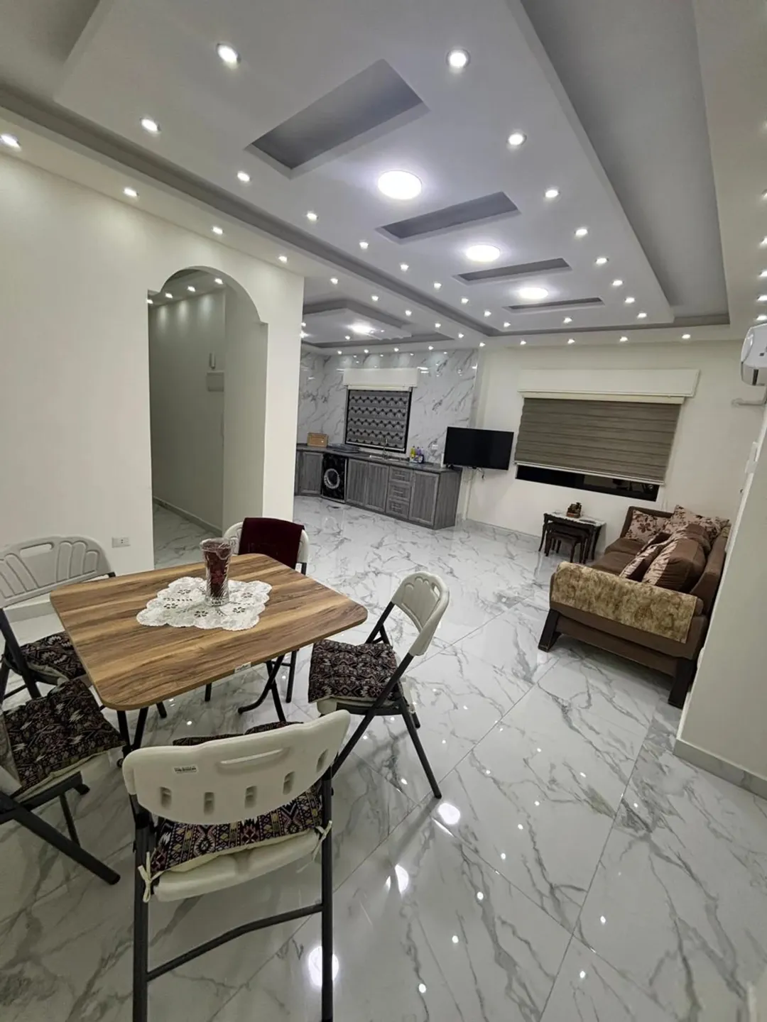 Super Deluxe Furnished Apartment for Daily or Monthly Rent near the Airport Road