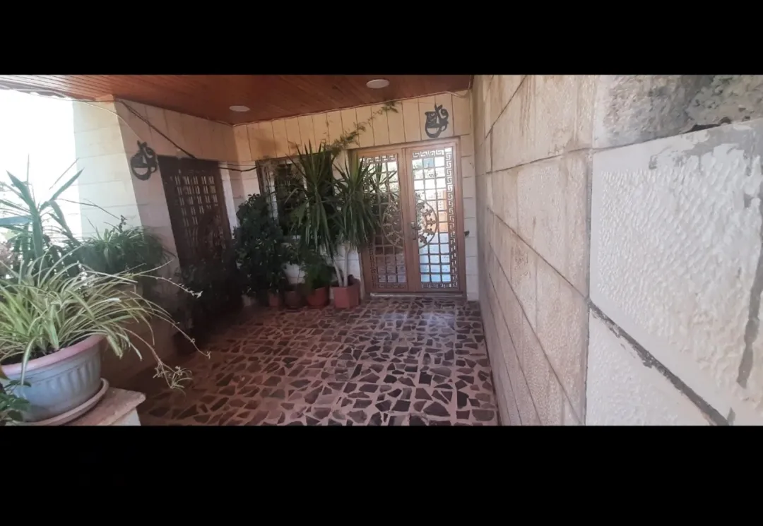 شقة أرضية للبيع في ضاحية الأمير علي – عمان