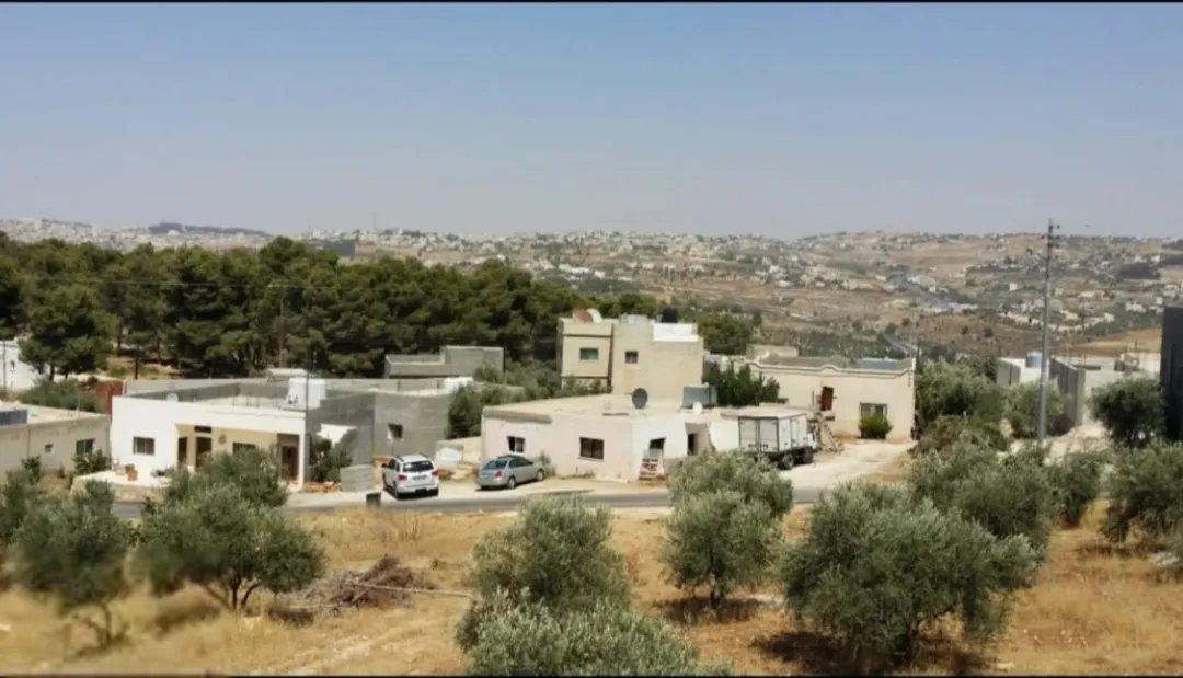 أرض سكنية للبيع في زبود – ناعور بإطلالة مميزة