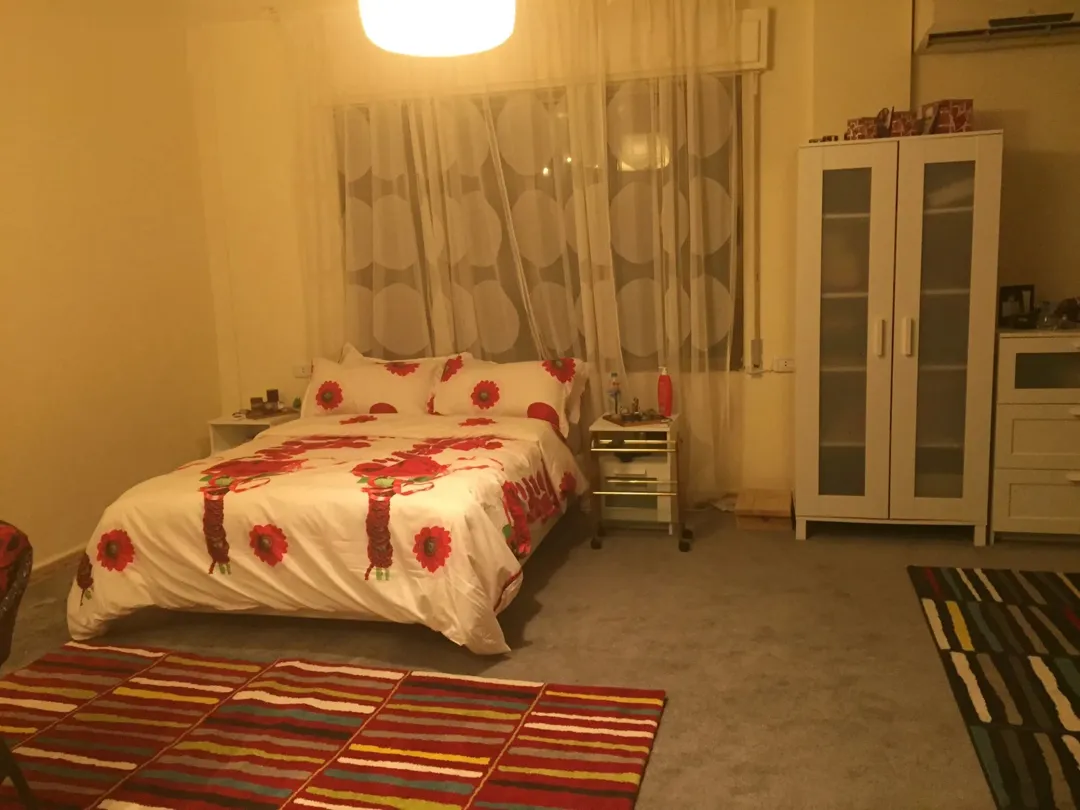 شقة دوبلكس مع شقة منفصلة للبيع في جبل المغير – الزرقاء