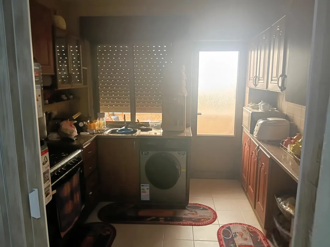 شقة صغيرة مفروشة للبيع في الجبيهة