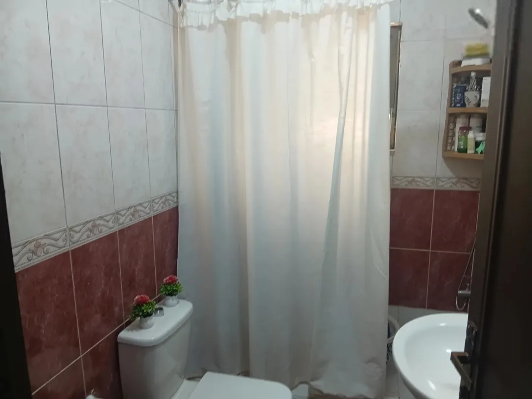شقة صغيرة مفروشة للبيع في الجبيهة