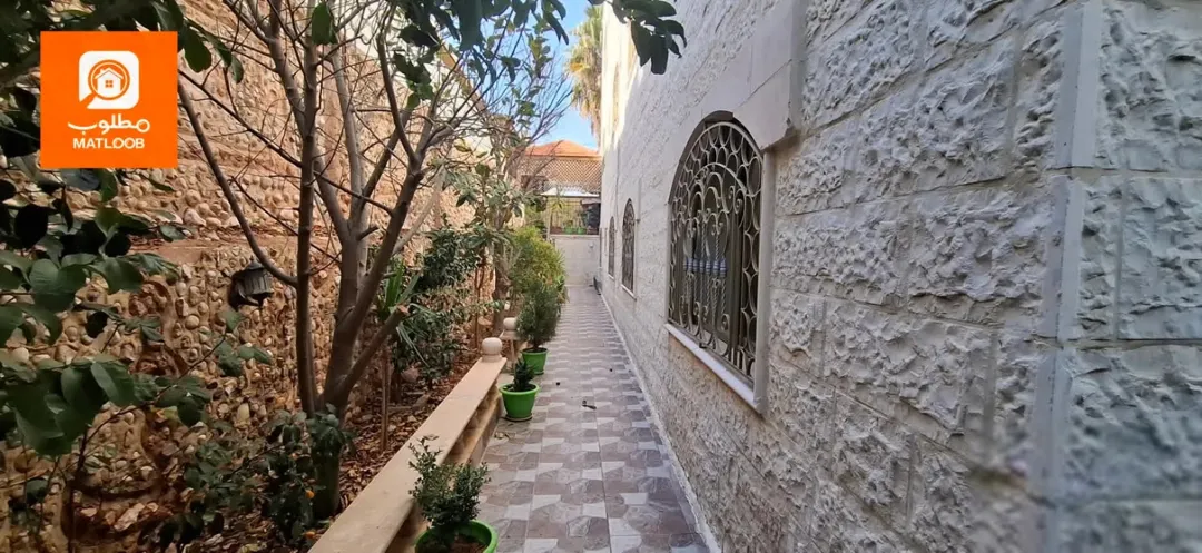 عقار للبيع