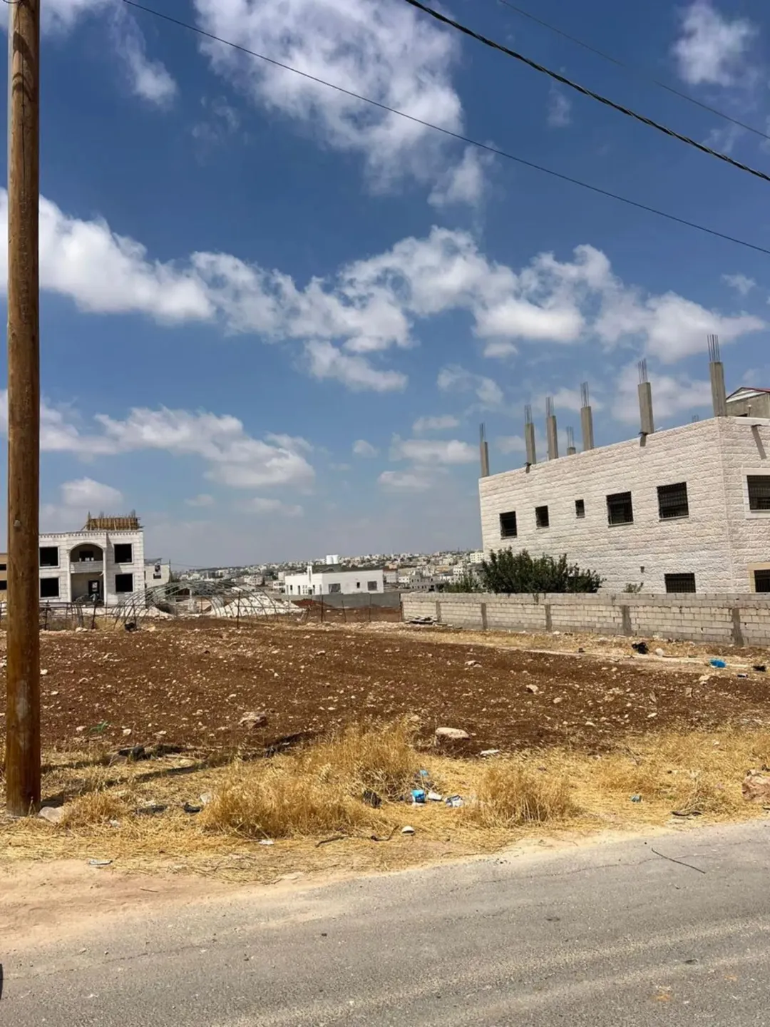 فرصة استثمارية قطعة أرض مميزة للبيع في جاوا عمان