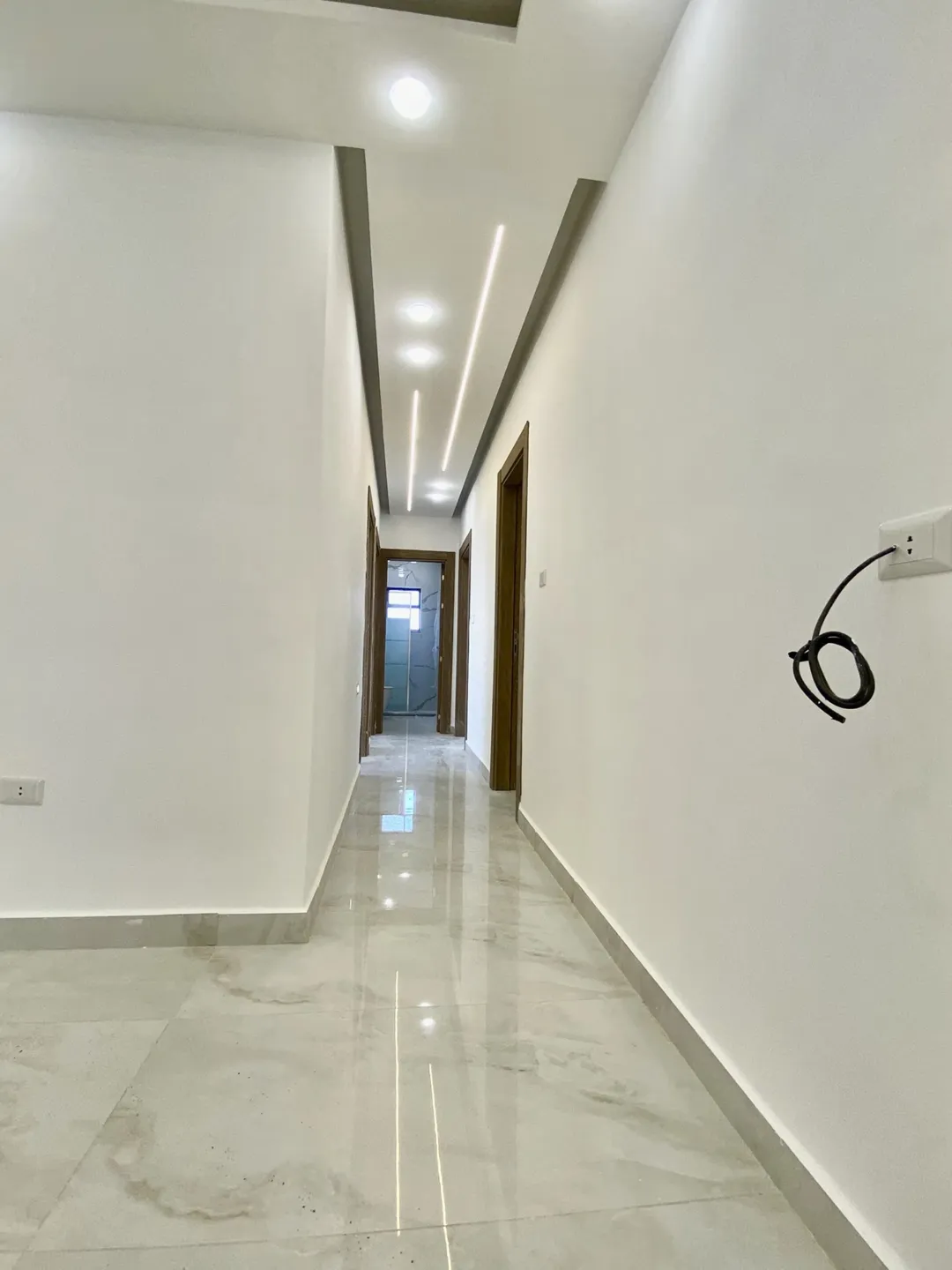 شقة سكنية فاخرة في اليادودة – طابق أول 175 متر