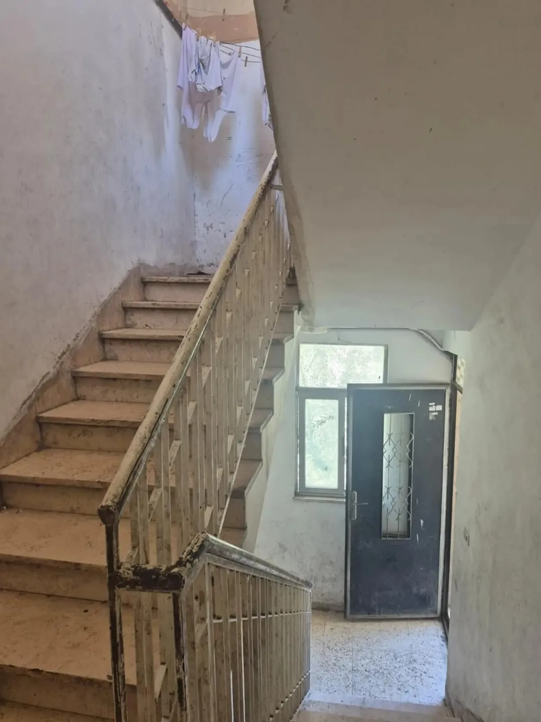 فرصة استثمارية مميزة – عمارة سكنية كاملة للبيع في حي العماوي – الجبل الأخضر – عمّان — صورة 5