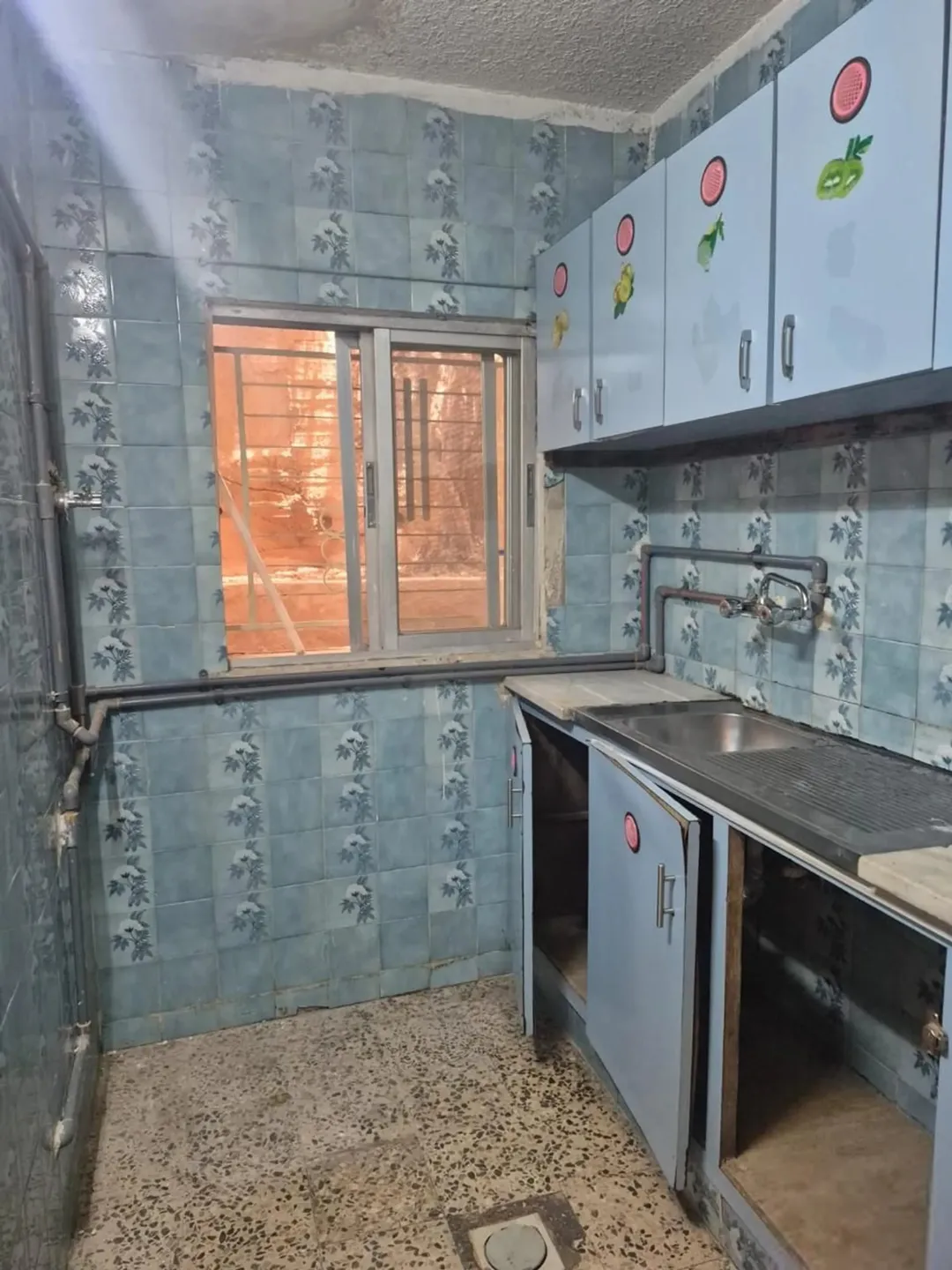 فرصة استثمارية مميزة – عمارة سكنية كاملة للبيع في حي العماوي – الجبل الأخضر – عمّان