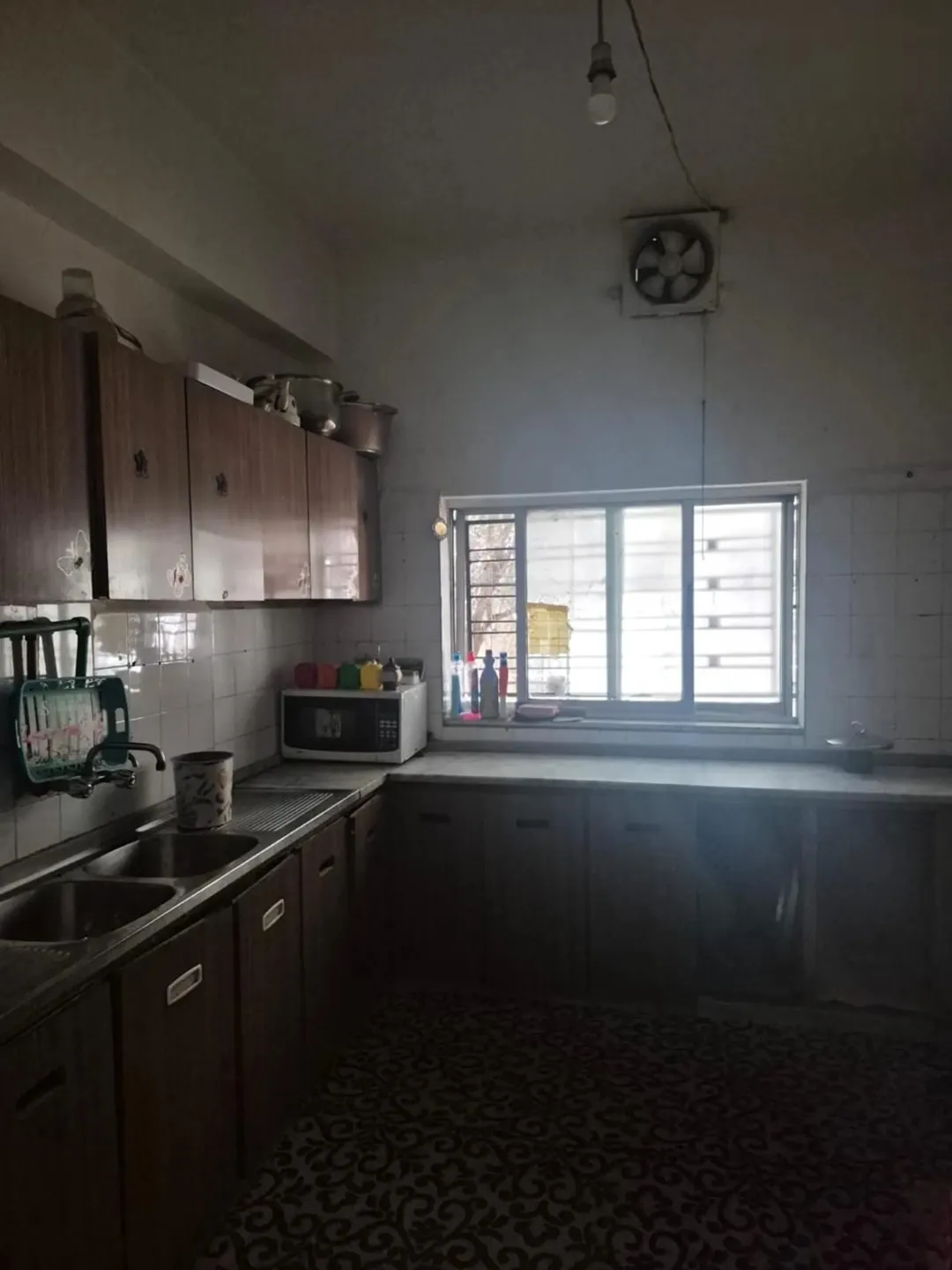 فرصة استثمارية مميزة – عمارة سكنية كاملة للبيع في حي العماوي – الجبل الأخضر – عمّان