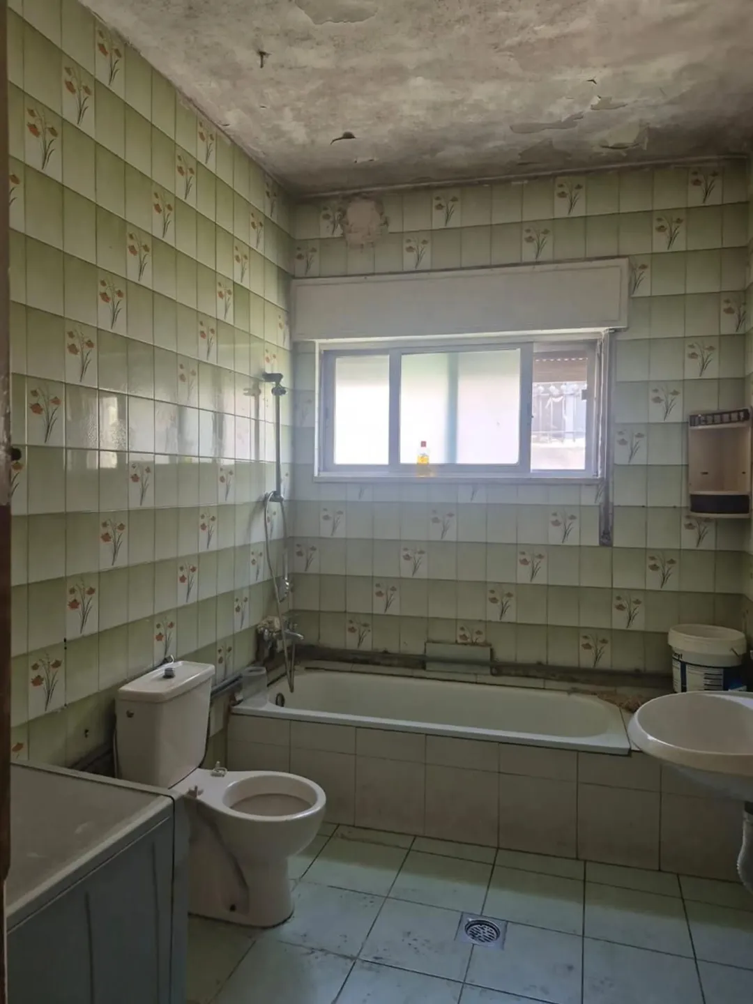 فرصة استثمارية مميزة – عمارة سكنية كاملة للبيع في حي العماوي – الجبل الأخضر – عمّان