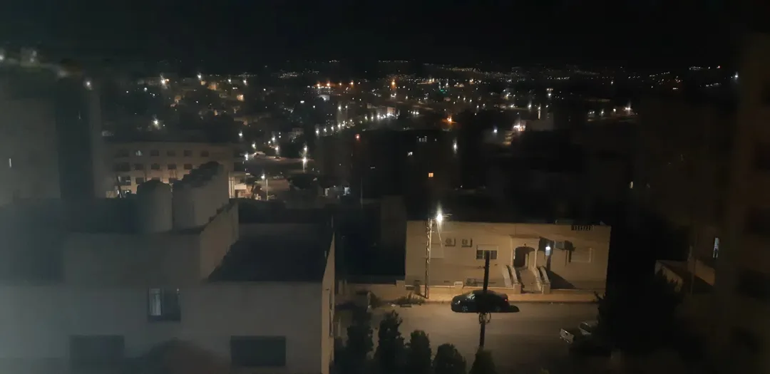 شقة طابق ثاني مميزة جدا اطلالة دائمة مقابل الاكاديمية البحرية