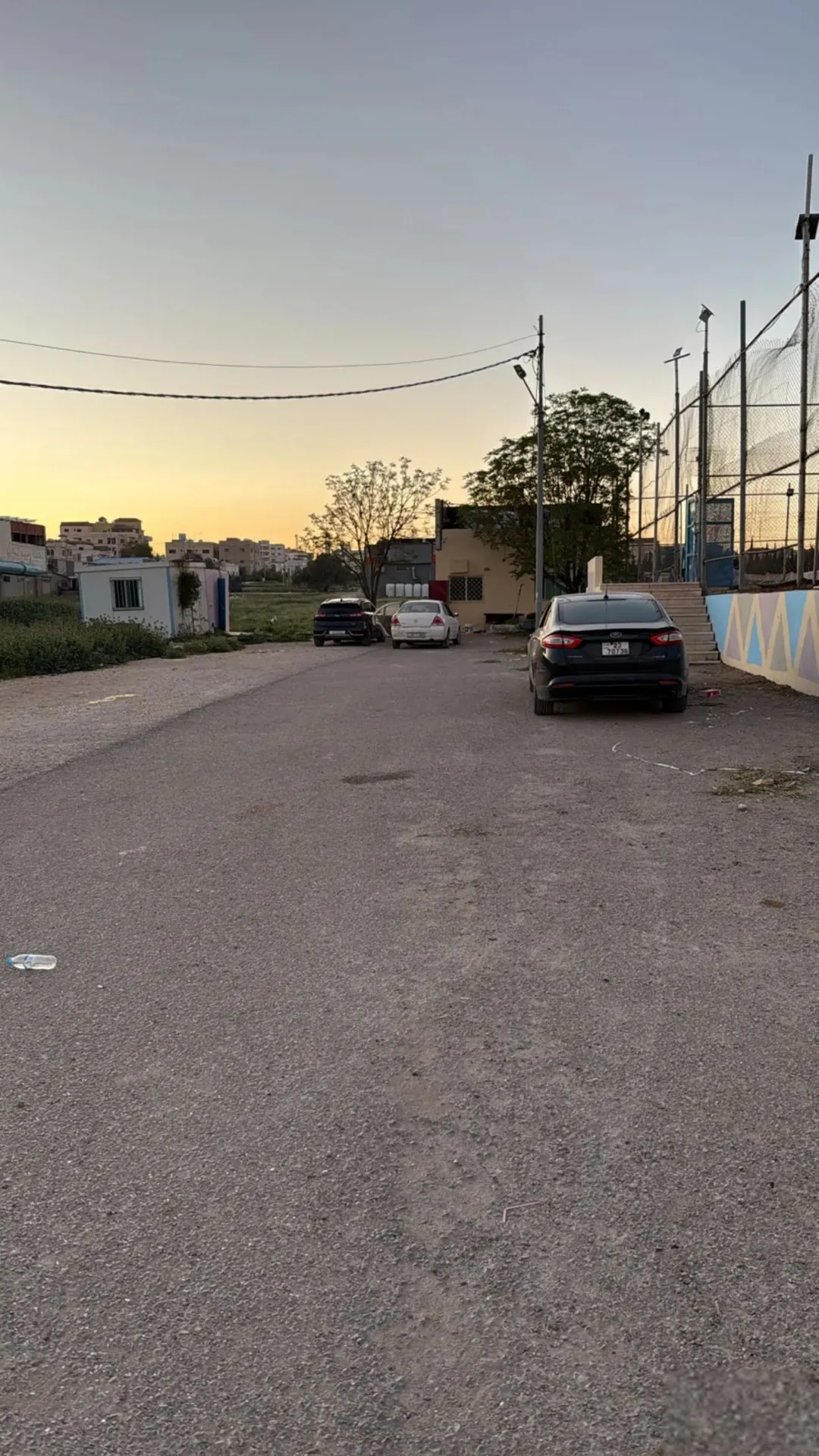 ملعب كرة قدم خماسي عدد 2 للبيع للتواصل على الرقم الموجود اسفل والسعر الموجود غير حقيقي يرجا التواصل