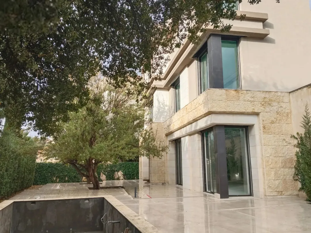 فلل جديدة للبيع في دابوق باسعار تبدأ من 575 الف قابل للتفاوض حاصلة على شهادة البناء الاخضر