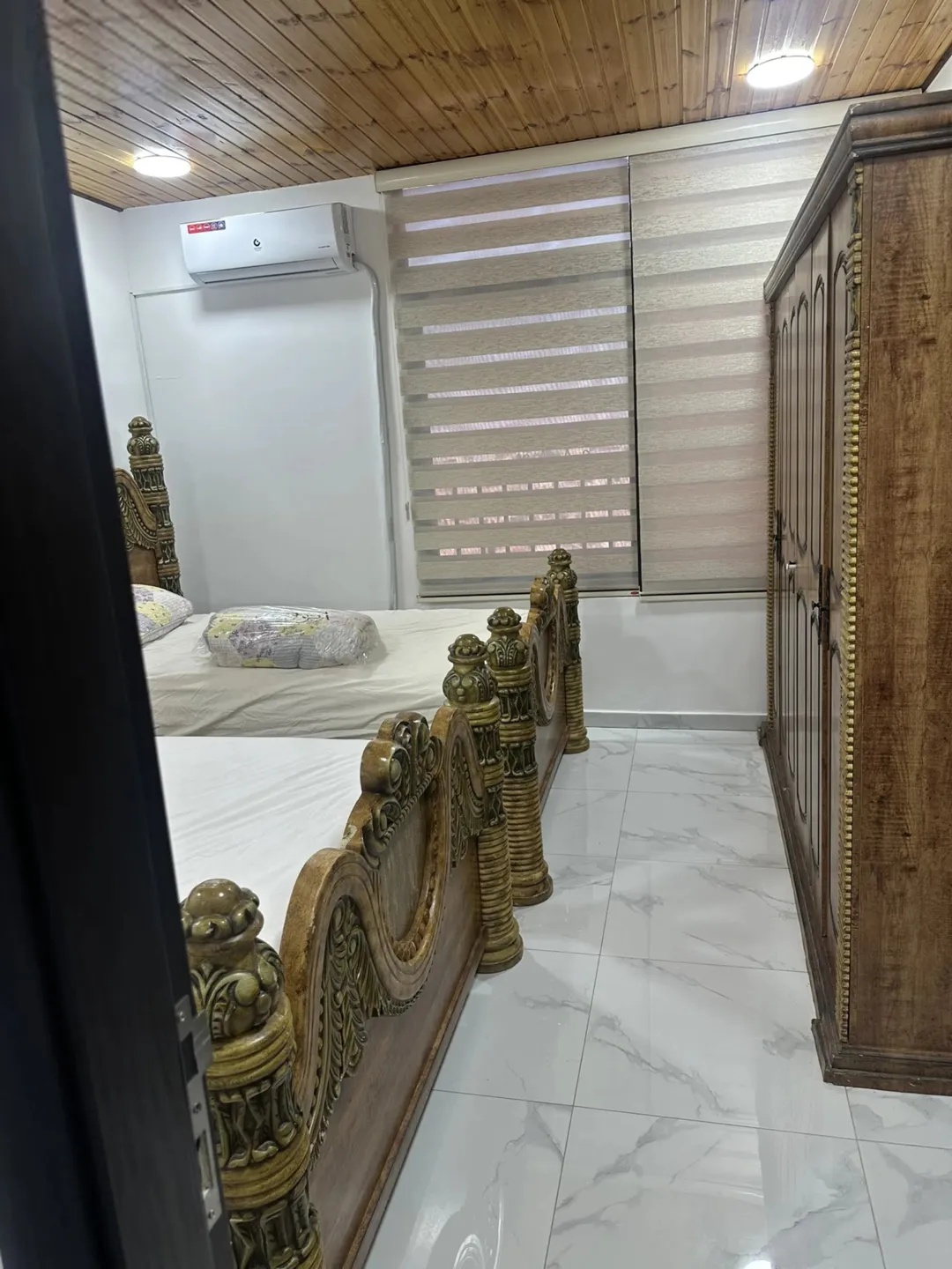 روف مفروش فاخر مع قرميد جديد للإيجار في الجبيهة – عمان | ID 917771