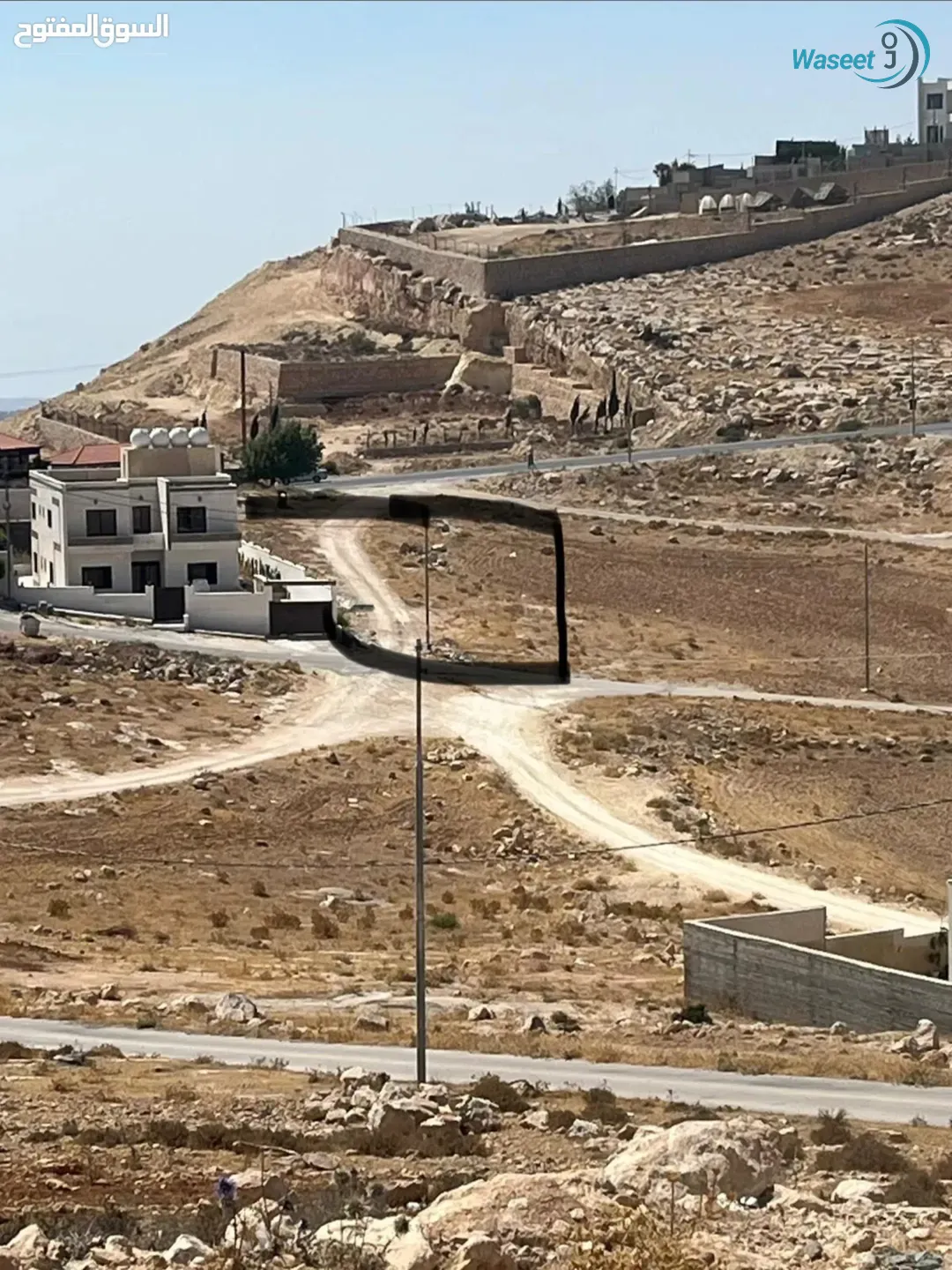 التواصل واتس اب فقط ارض مميزه للبيع على شارعين في شارع الادن