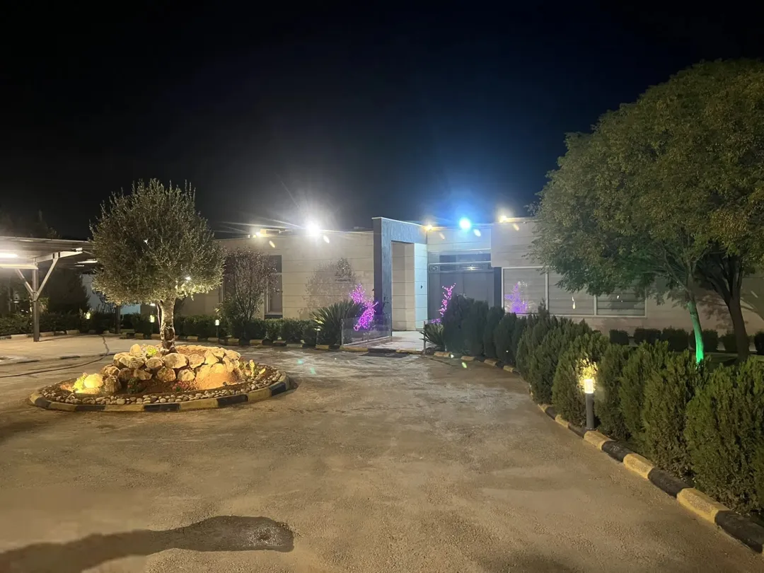 فيلا ومزرعة فاخرة للبيع في عنيبة – جرش