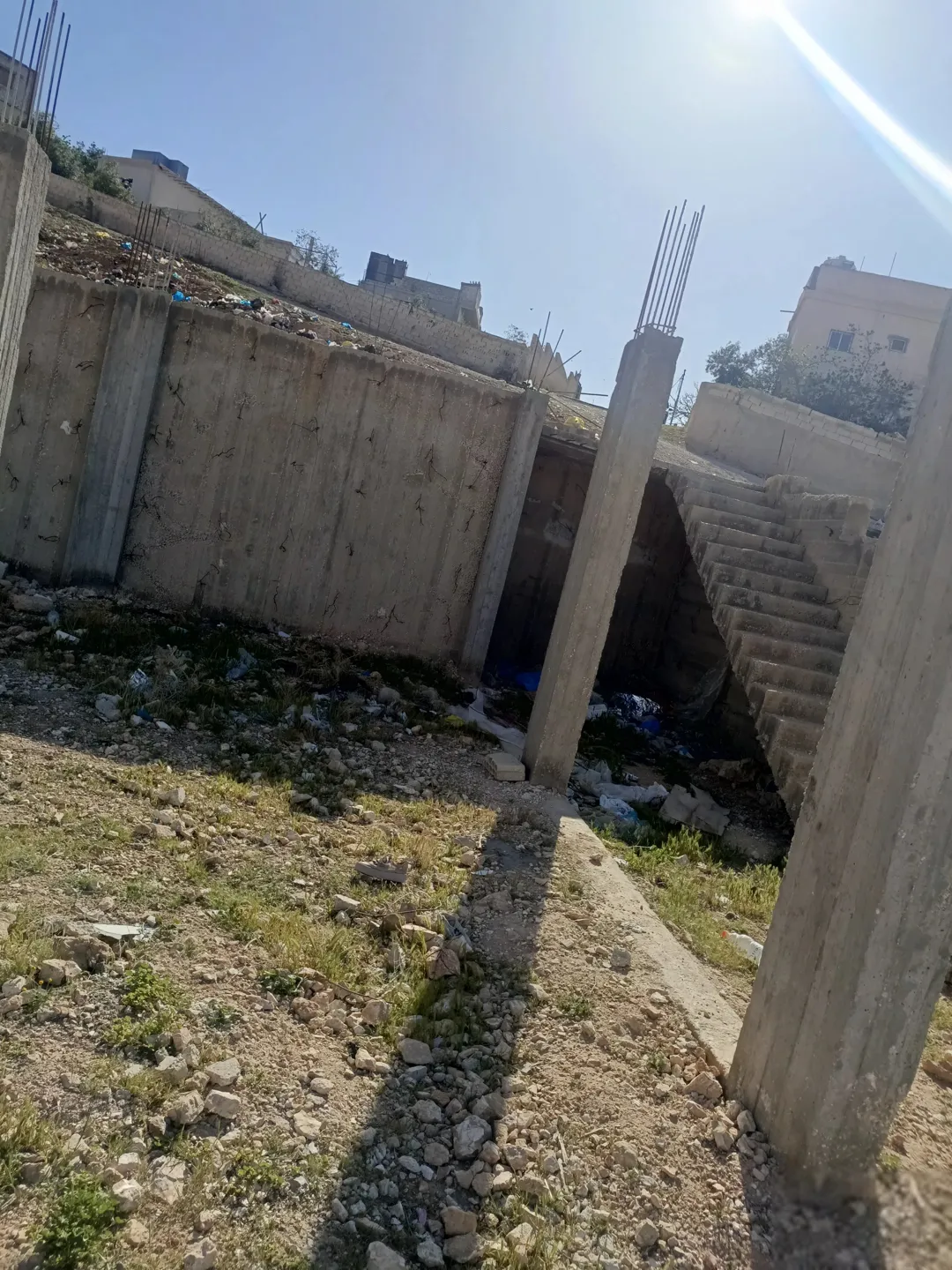 قطعة أرض فاخرة في قرية أبو صياح المتطورة