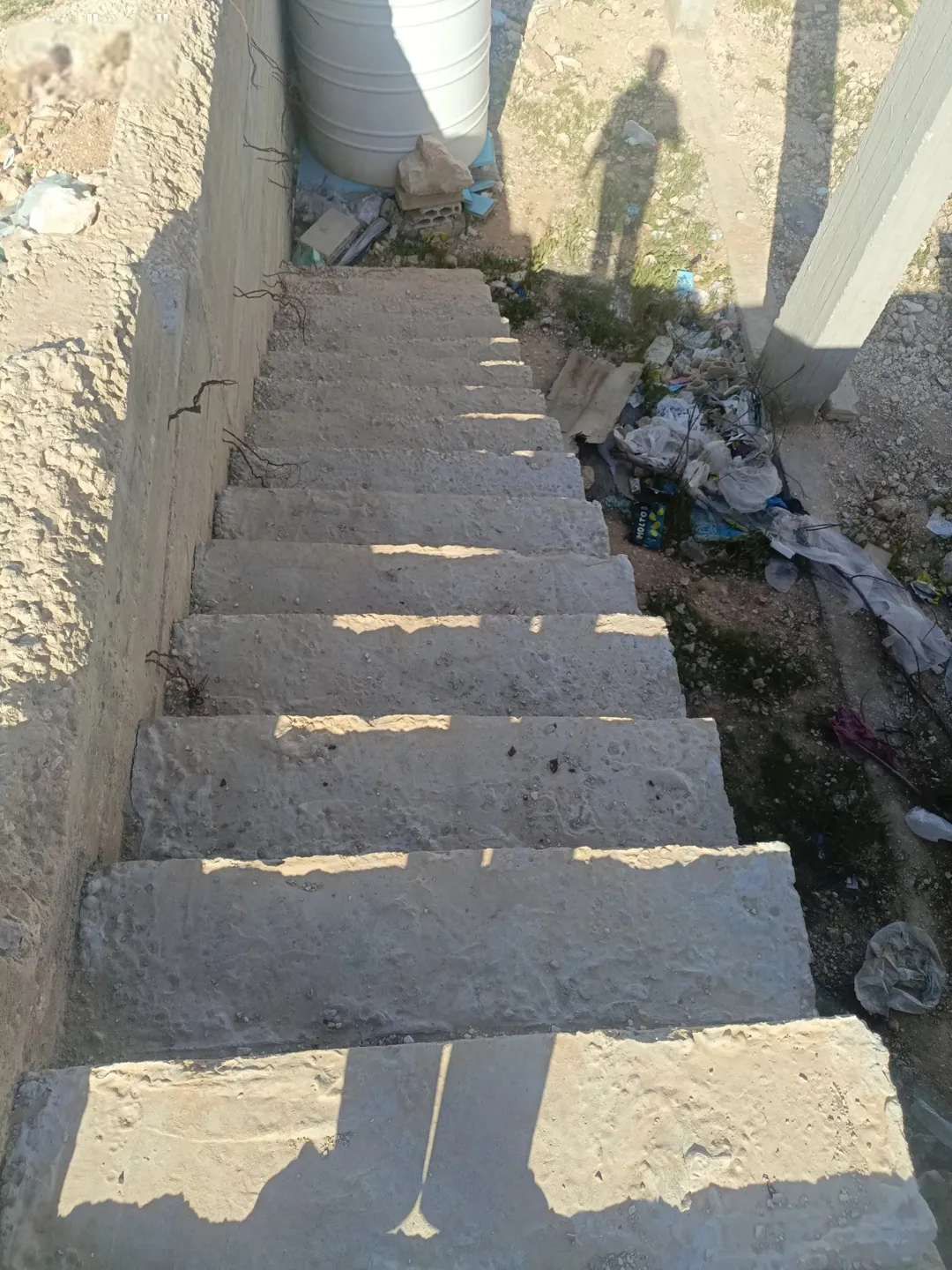 قطعة أرض فاخرة في قرية أبو صياح المتطورة