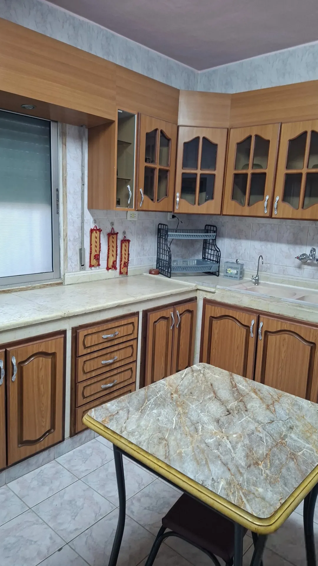 عمارة سكنية للبيع في أم نوارة – عمان
