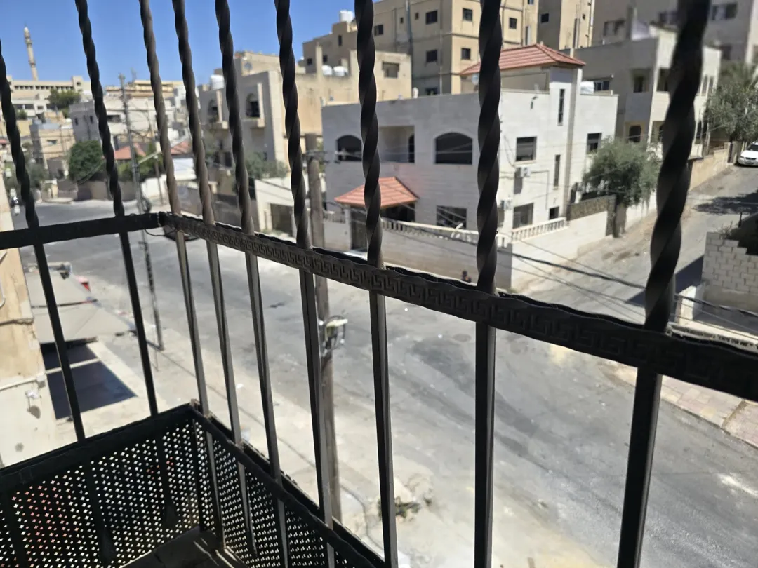 شقه للبيع ماركا الشمالية حي الونانات